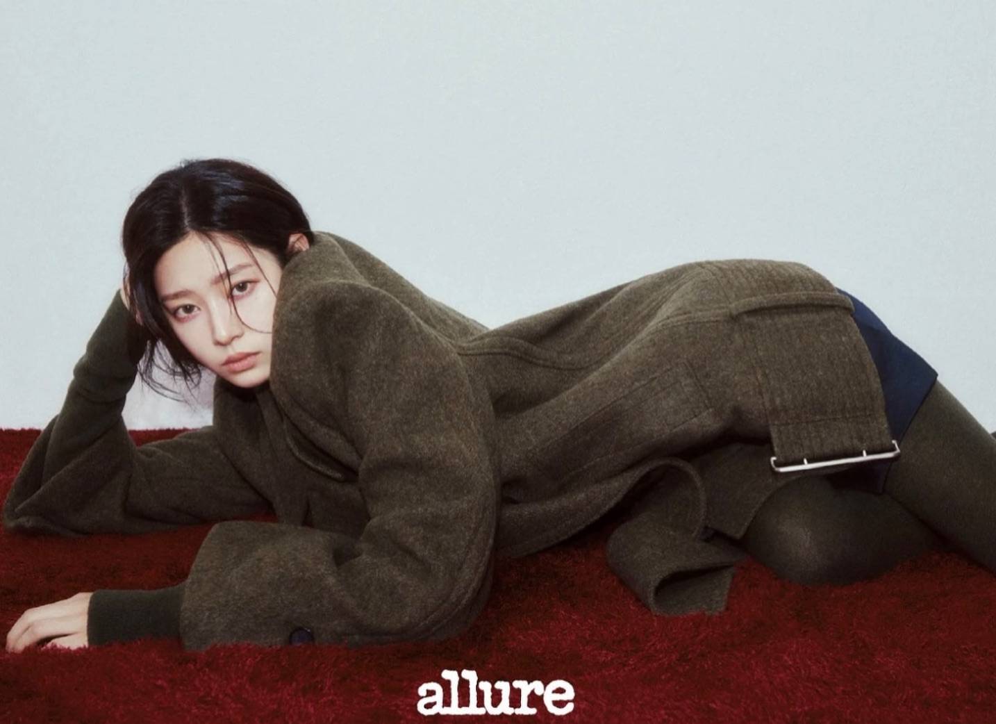 Kim Min Ju Allure November 2024